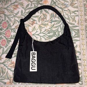 Baggu Black Nylon Shoulder Bag Like New